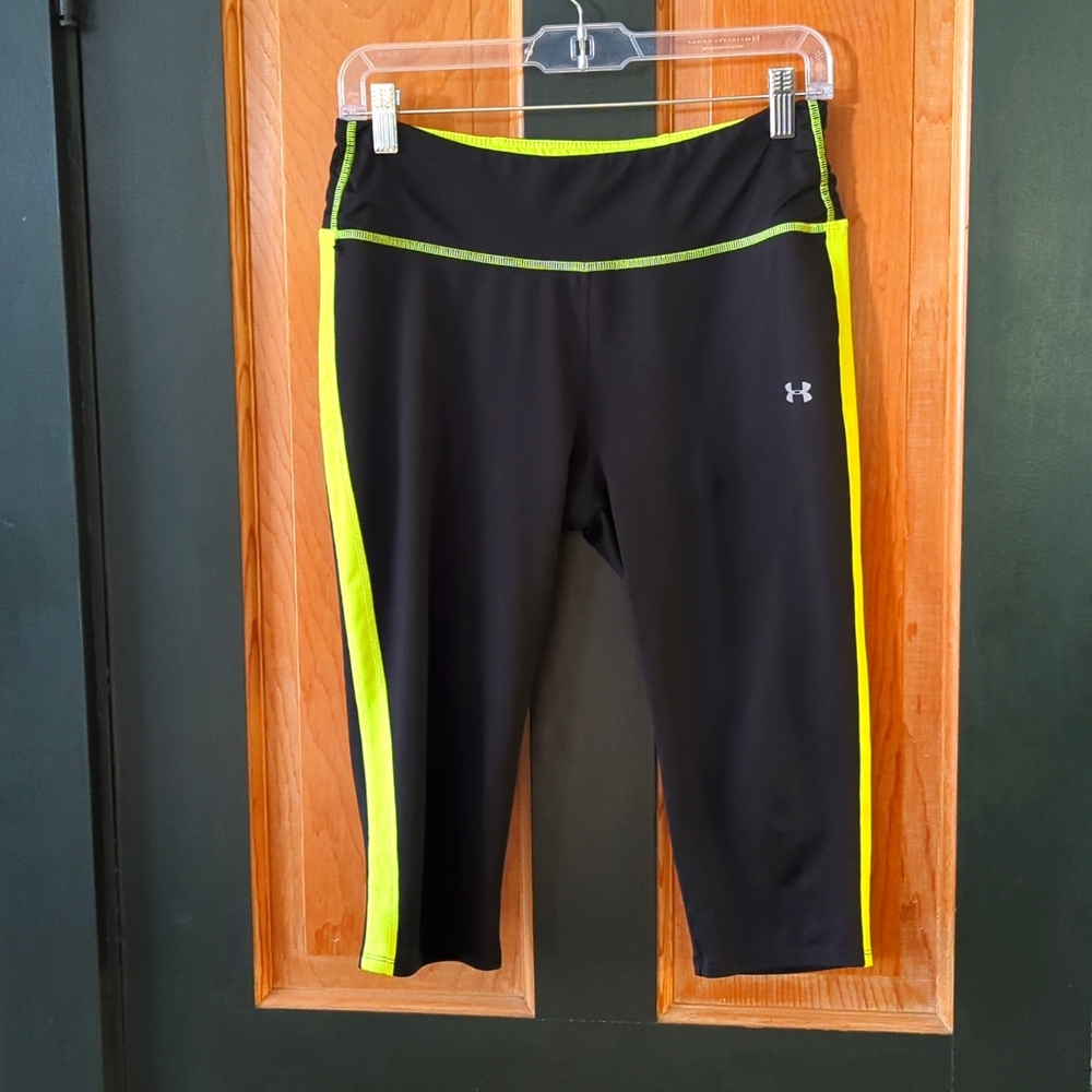 UA Cropped Running Tights Size Medium